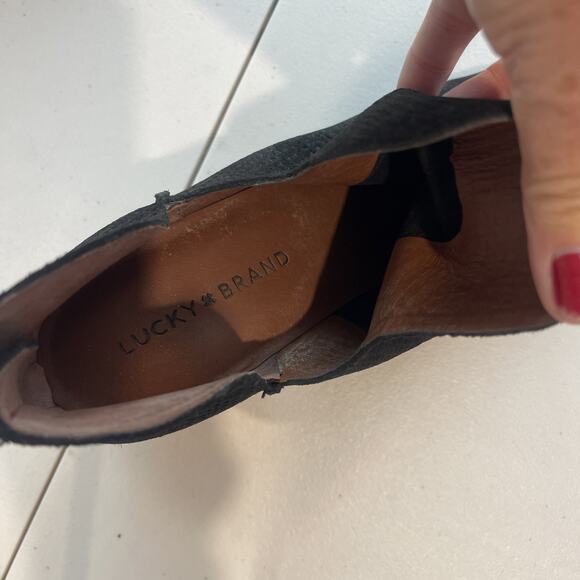 LUCKY BRAND Sz 10 M Black Suede Bootie Boot D’Orsay Back Zip Deep Side Cut 2.5" - Picture 8 of 10